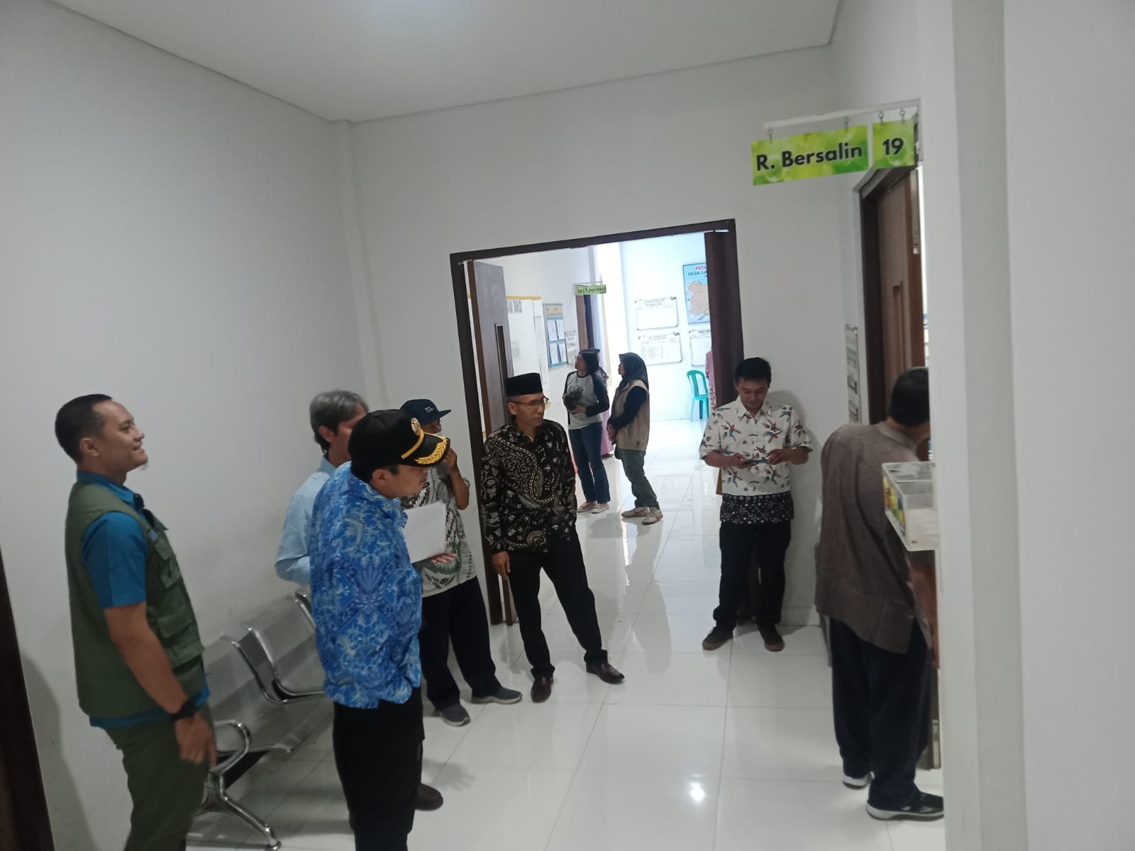 Mendampingi pihak BNPB RI dan UNDP Petra pada kegiatan monitoring bantuan penanggulangan bencana di Puskesmas Labuhan Lombok (08-08-2023)